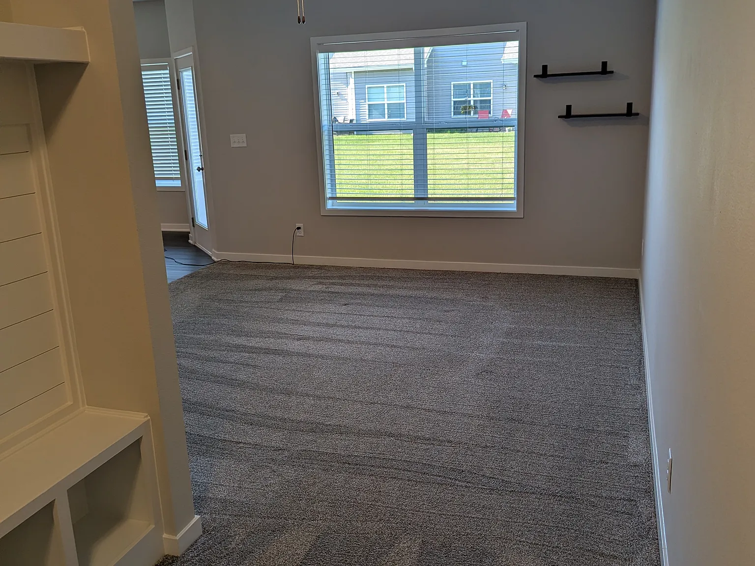 3 bed, 2.5 bath, 1450 sqft, $1,825 — Photo 3