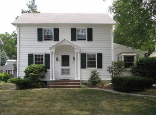 85 Raum Pl, Bergenfield, NJ 07621