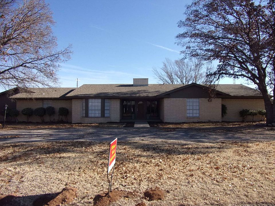 1st image of 2801 Oaklawn Dr