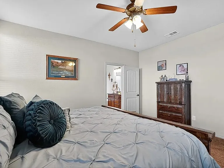 1606 San Francisco Ave — Photo 22