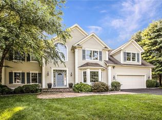 35 Waterview Dr, Ossining, NY 10562