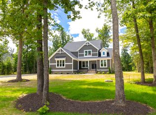 9113 Officer Ln, Ashland, VA 23005