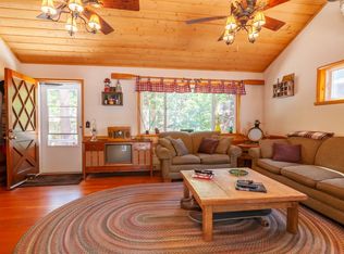 25036 Moon Dr, Crestline, CA 92325