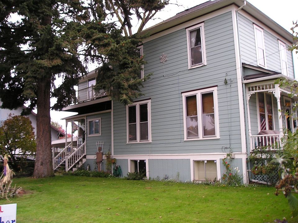 Side view of House