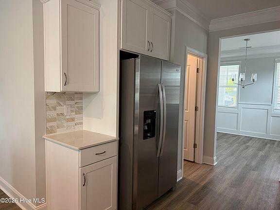 3rd image of 555 Watauga Lane