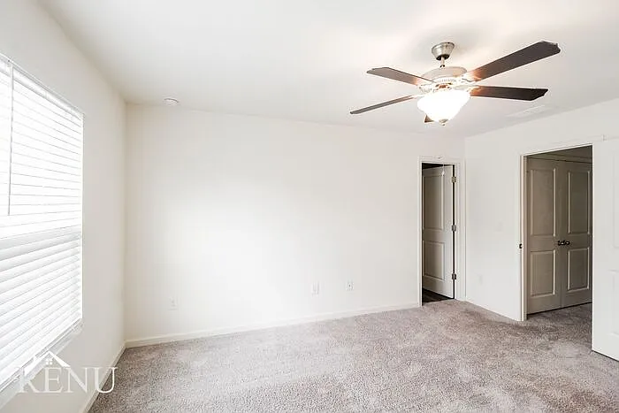 3108 Calcutta St — Photo 13