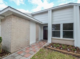 13839 Naomi Hollow Ln, Houston, TX 77082