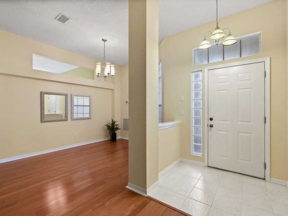 4th image of 733 Lockwood Ln