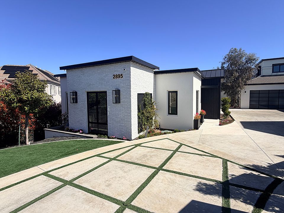 1st image of 2895 Capetanios Dr