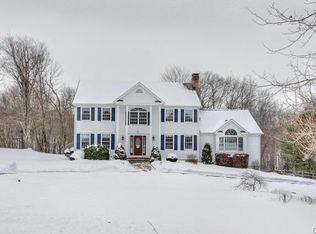 40 Bridle Path Trl, Monroe, CT 06468