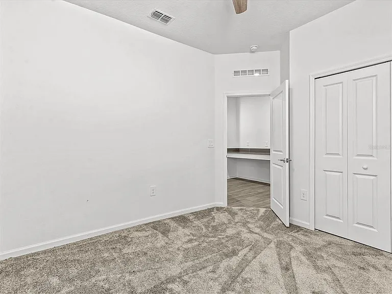 2952 Armstrong Ave — Photo 20