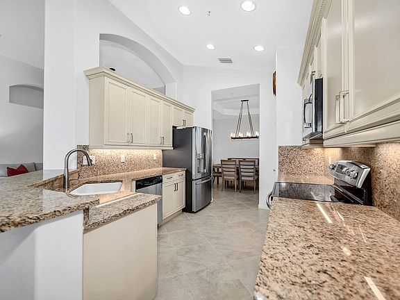 2nd image of 6689 Alden Woods Cir APT 201
