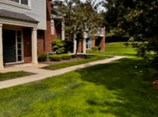 1868 Flagstone Cir #59, Rochester, MI 48307