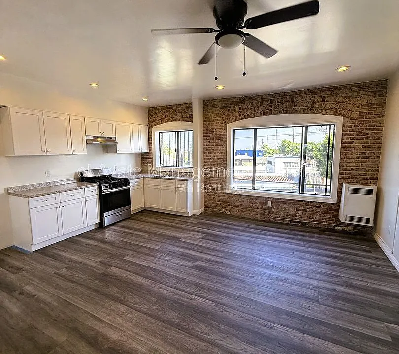 2195 Whittier Blvd #205