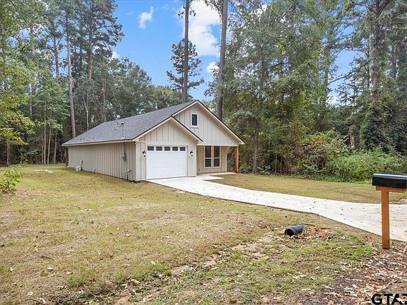 3rd image of 1443 Woodhue Dr