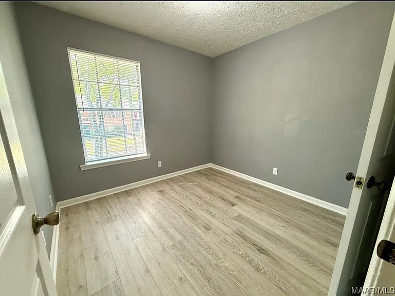1249 Seth Johnson Dr — Photo 11