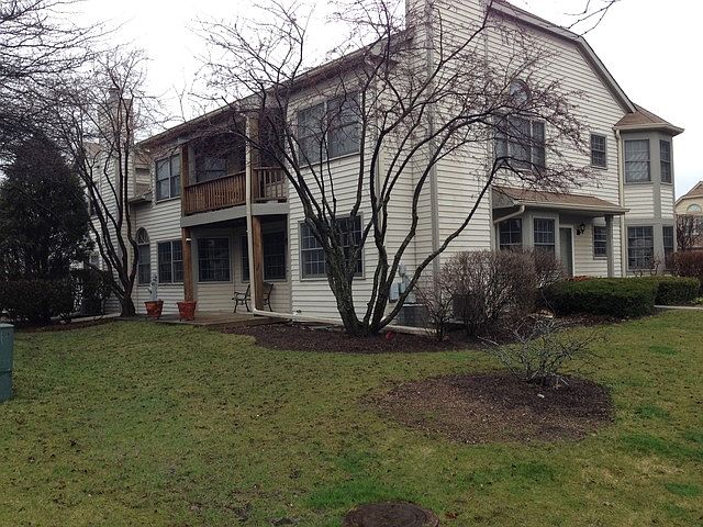 2nd image of 3220 Carriage Way Dr