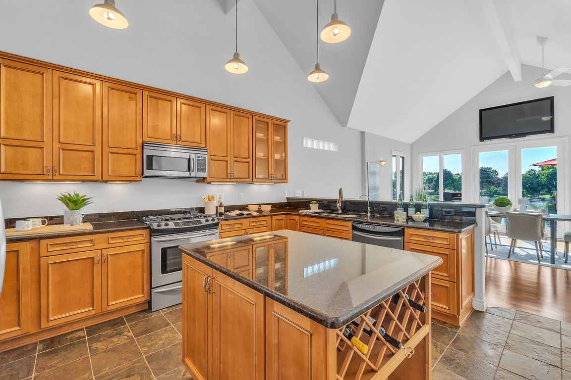 next background image