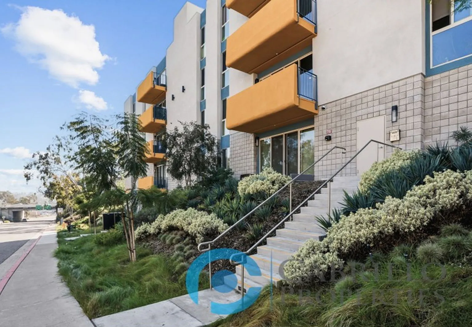 2 bed, 2.0 bath, 996 sqft, $3,300 — Photo 2