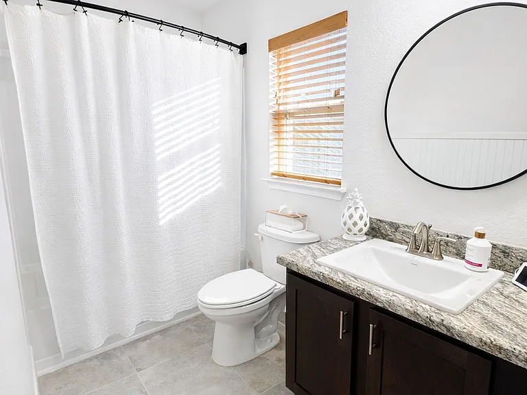 1637 Denali St — Photo 12
