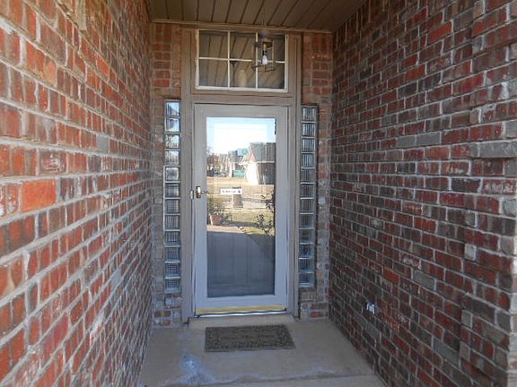 3rd image of 6711 SW Angelwood Dr