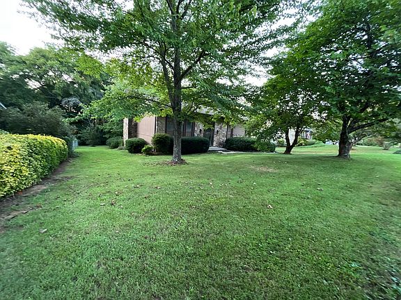 4th image of 5415 Lance Dr