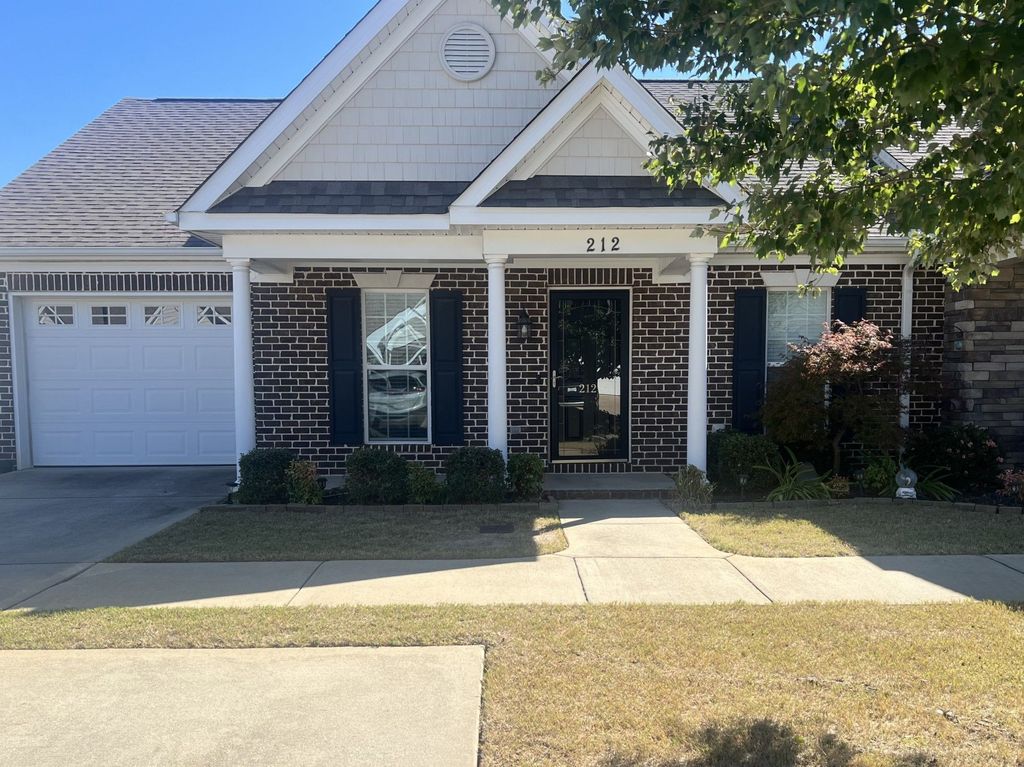 212 Harvester Dr - Property Image