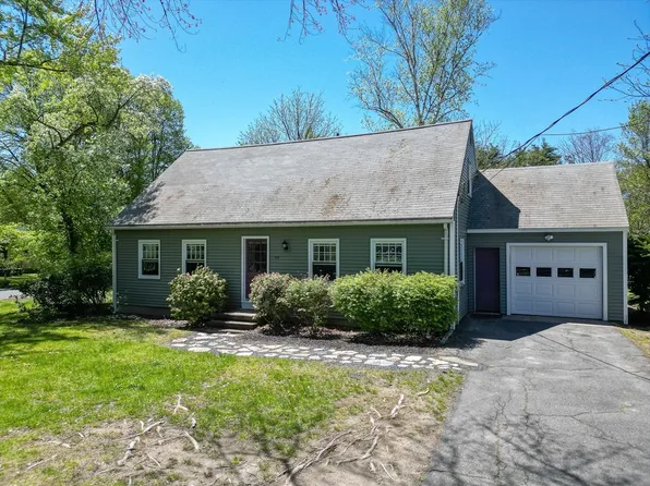 319 West St, Amherst, MA 01002