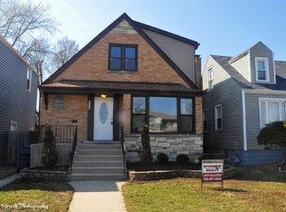 9304 S Richmond Ave, Evergreen Park, IL 60805