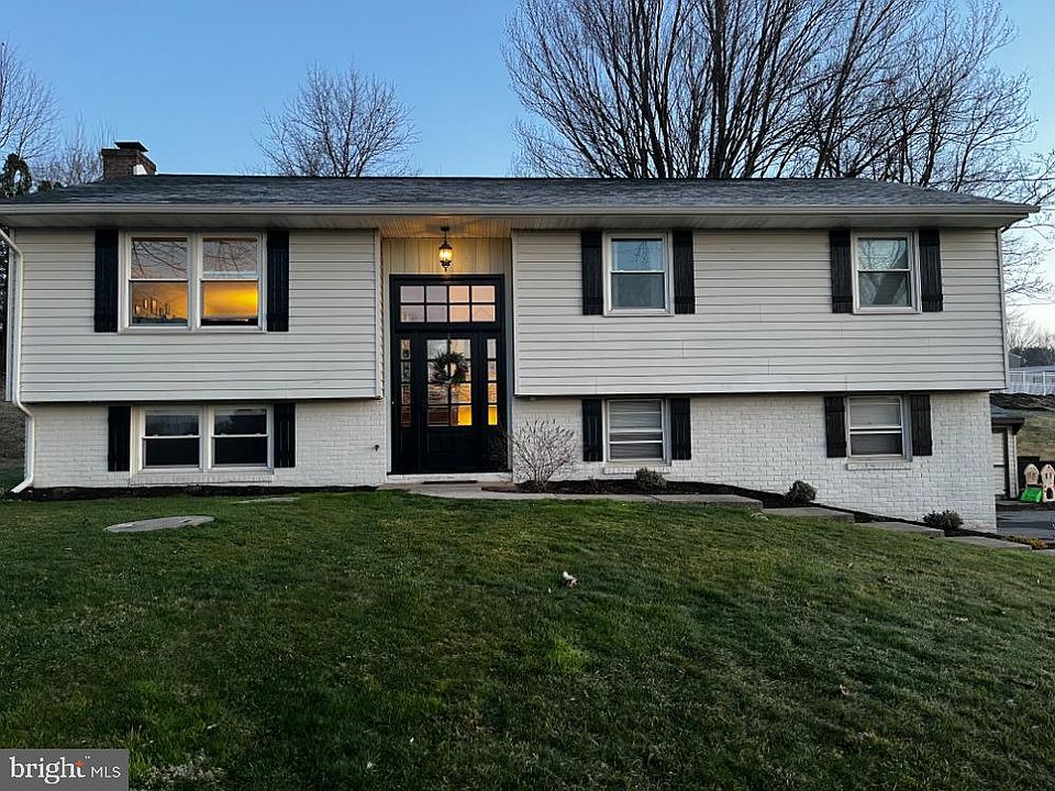1st image of 668 Scotland Rd