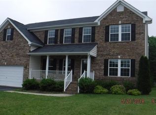 7001 Ravenscraig Cres, Henrico, VA 23231