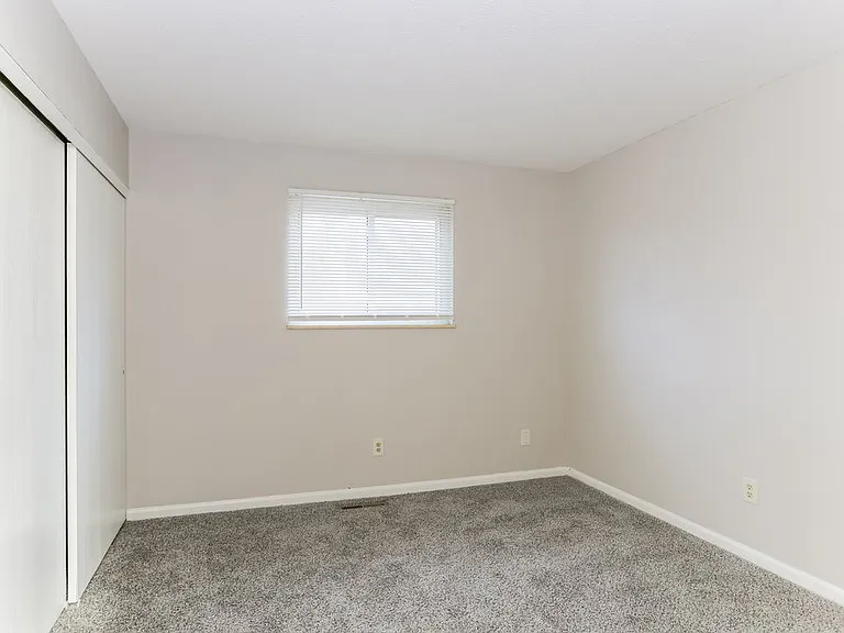 3944 Ivorton Rd E — Photo 12