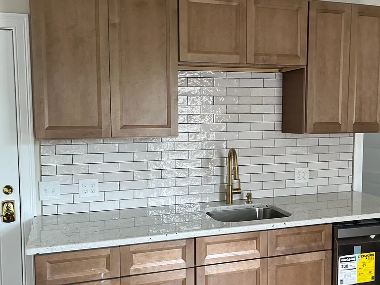230 Unit St #1 — Photo 5