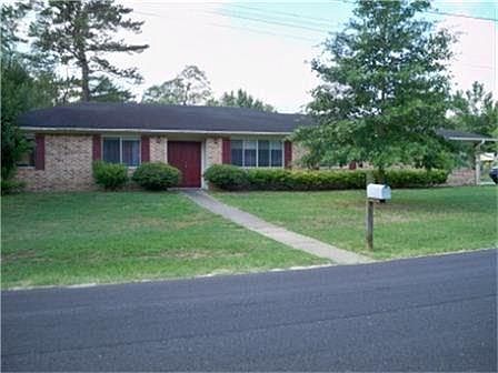 1st image of 2220 Badger Ln