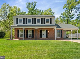 8328 Carrleigh Pkwy, Springfield, VA 22152