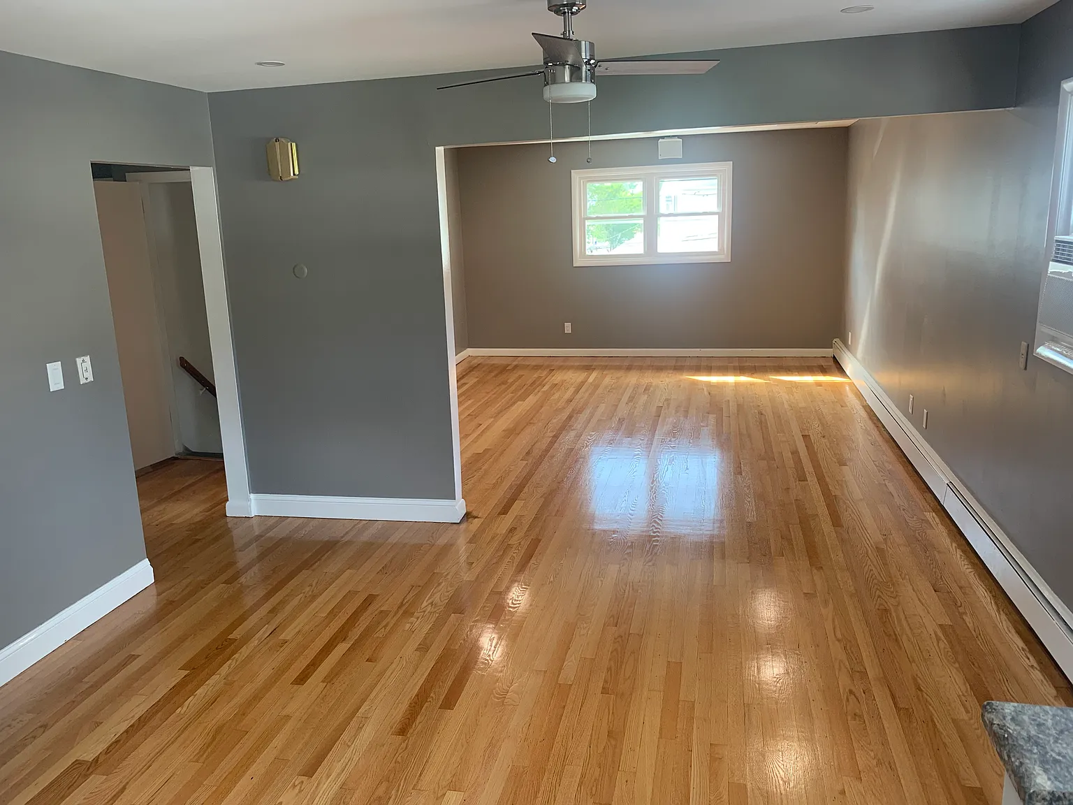 2 bed, 1250 sqft, $3,200 — Photo 3