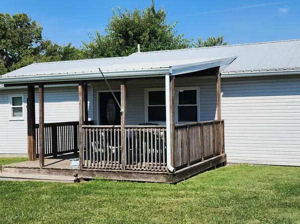 33 Center St, Greencastle, IN 46135