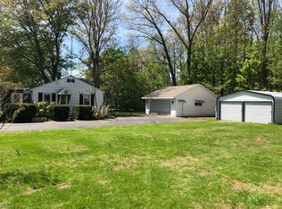 91706 Pitcher Dr, Benton Harbor, MI 49022