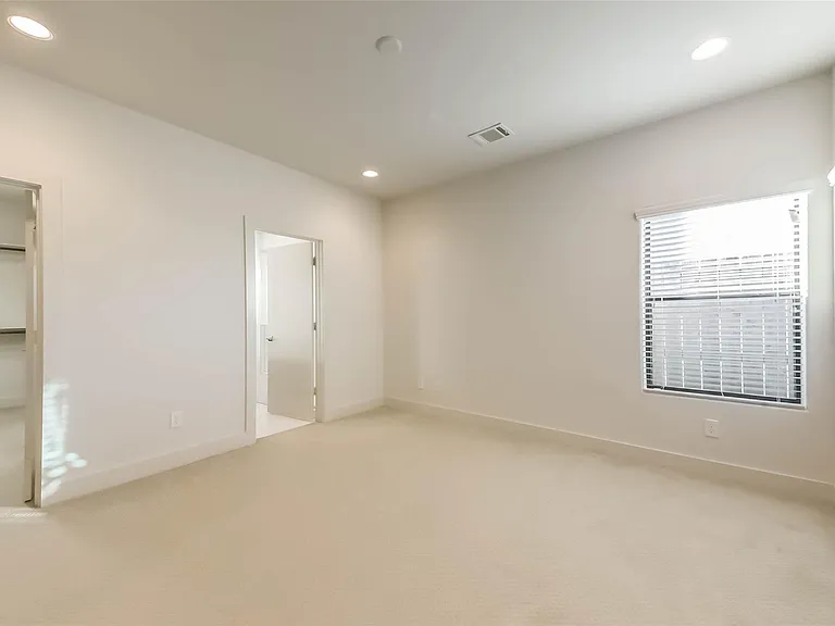 3206 N Macgregor Way #A — Photo 7