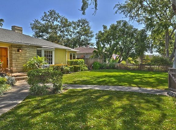 4th image of 12161 Blix St