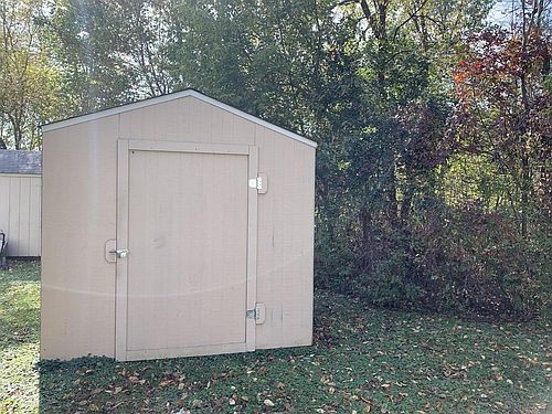 2nd image of 2073 Riverview Dr