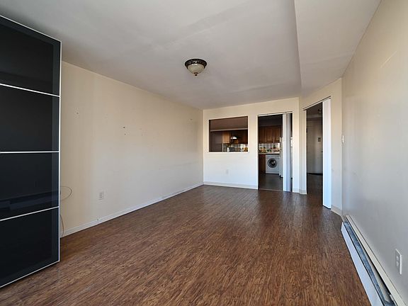 4th image of 1706 Cropsey Ave #7007