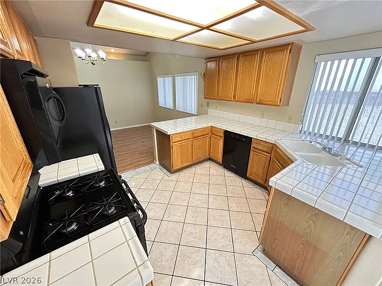 4552 Bradpoint Dr #0 — Photo 14