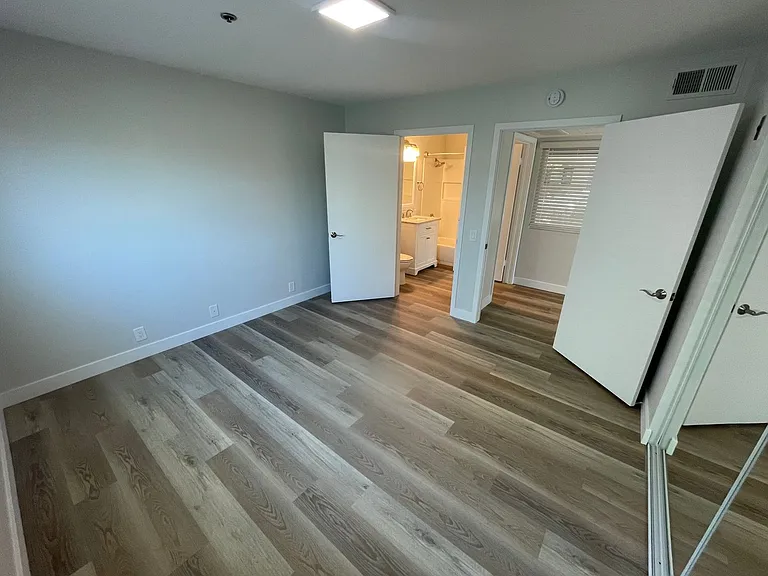 Georgia Regency Senior Apartments — Photo 28