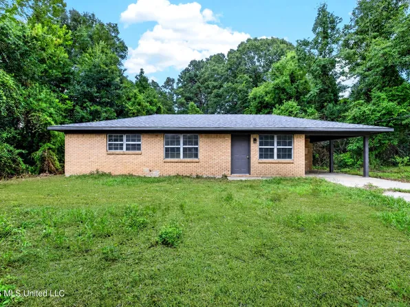 804 W Camp Ave, Lumberton, MS 39455