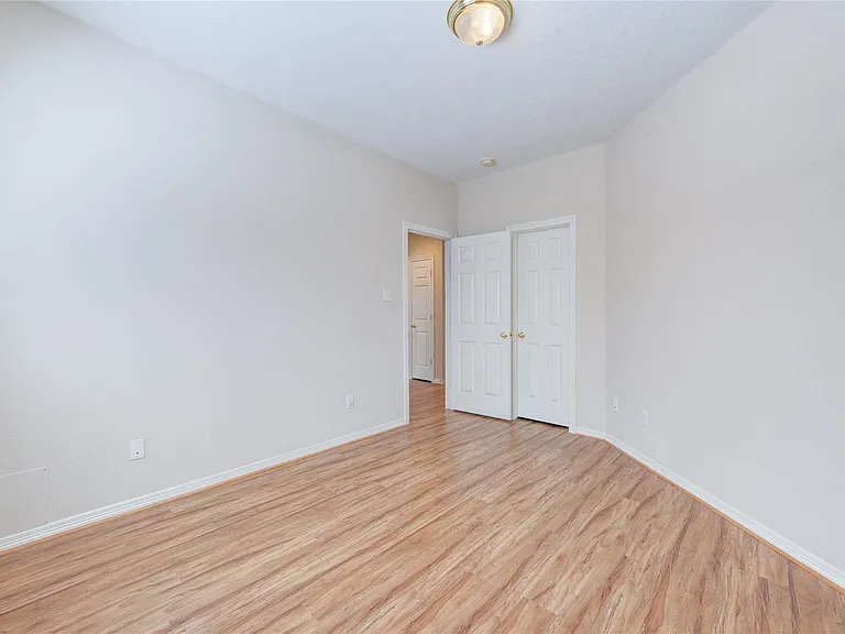 22514 Jutewood Ln — Photo 38