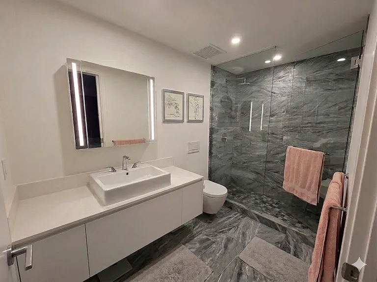 1480 Howe St #5205 — Photo 5