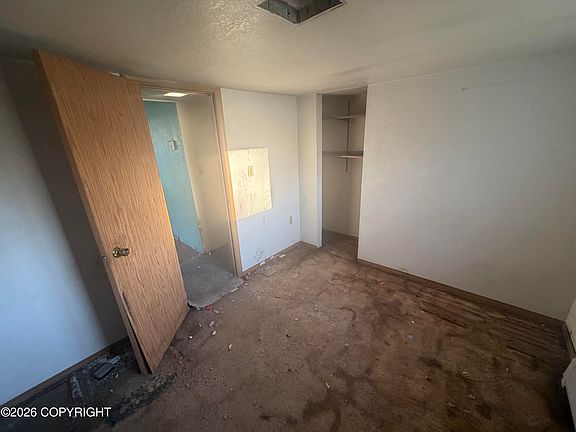 3rd image of 3900 Lois Dr