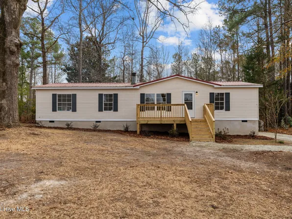 431 Smith Street, Vass, NC 28394