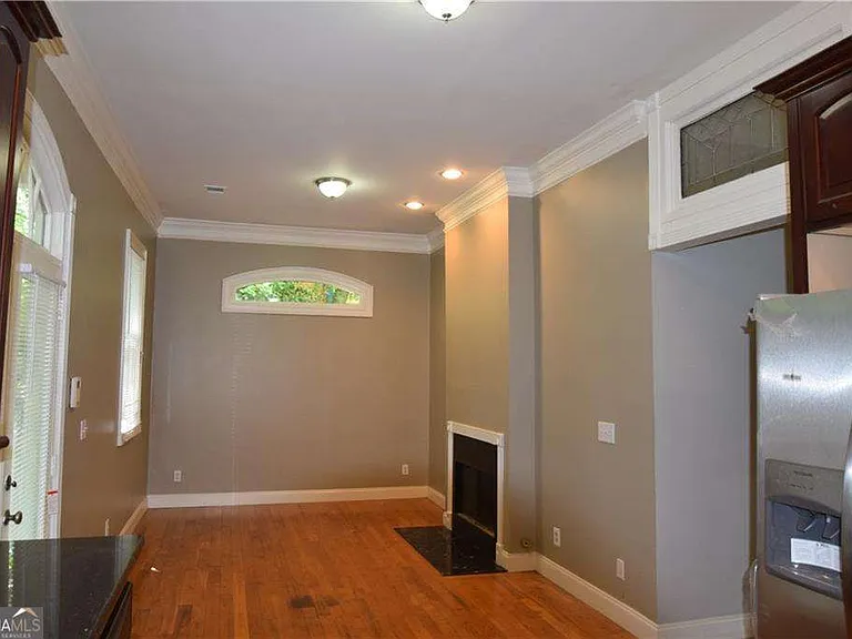 242 Dodd Ave SW — Photo 8